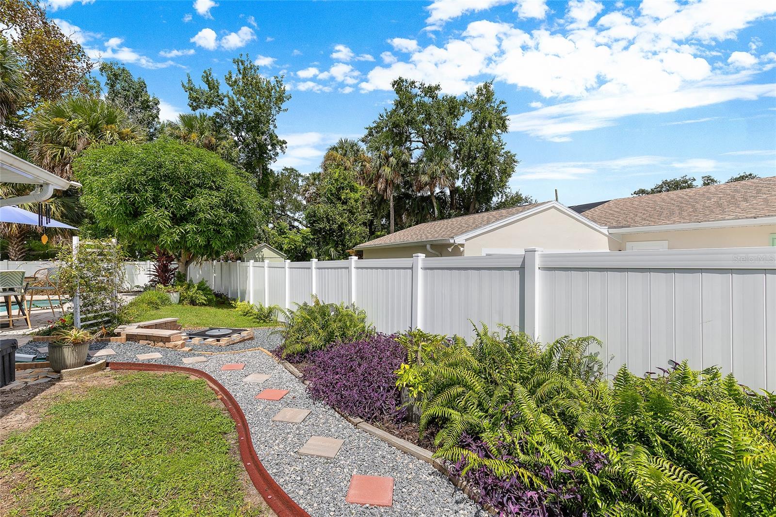 GOV LT 01 & N PT GOV LT 02 E HWY UNREC 149 - Residential