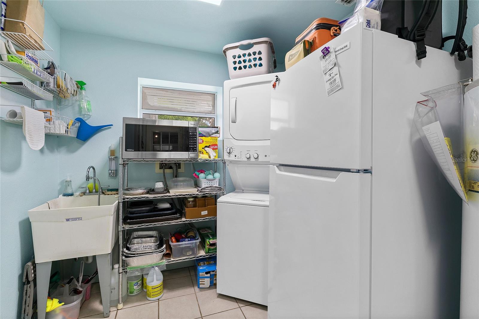 GOV LT 01 & N PT GOV LT 02 E HWY UNREC 149 - Residential