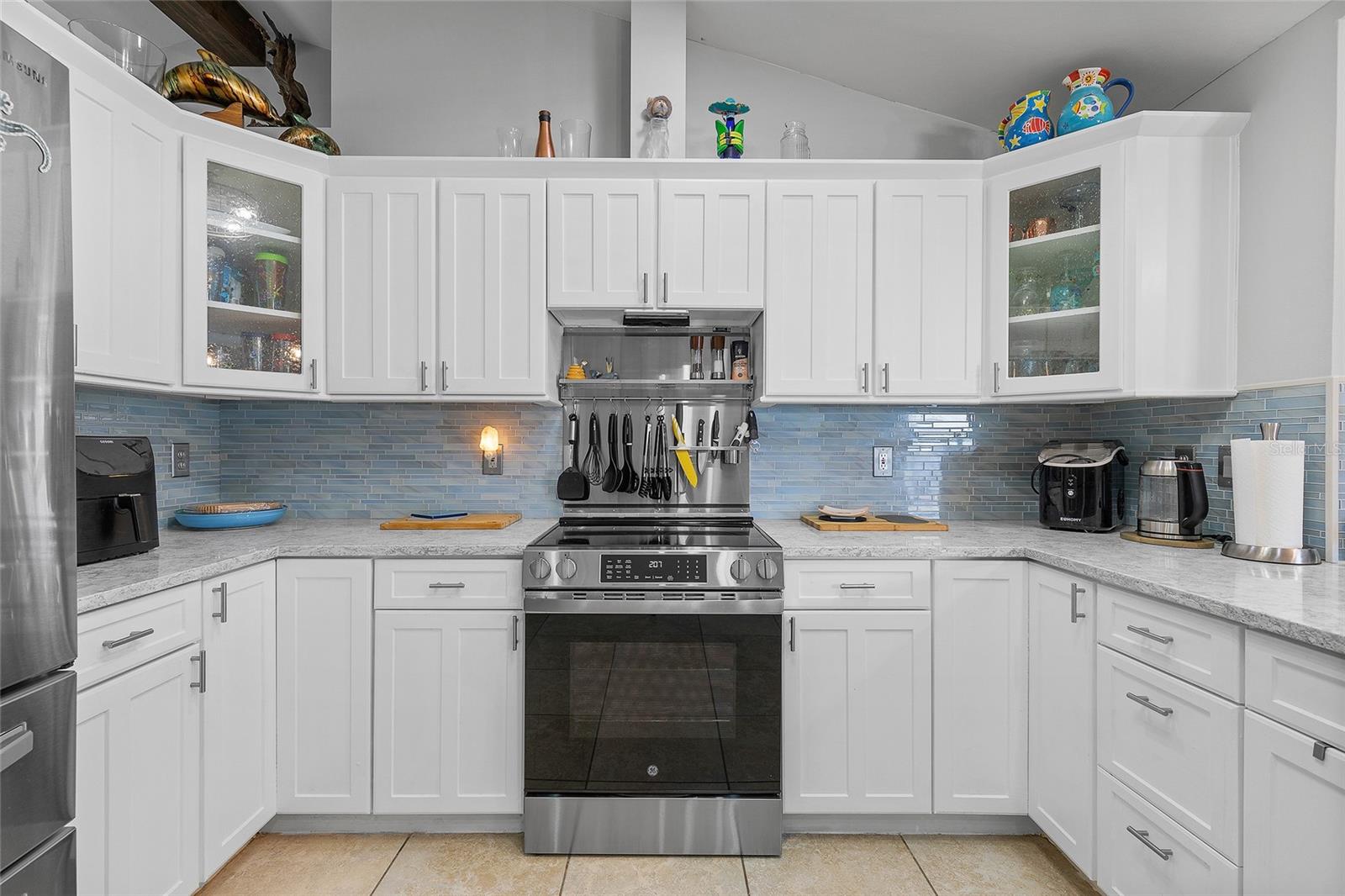 GOV LT 01 & N PT GOV LT 02 E HWY UNREC 149 - Residential