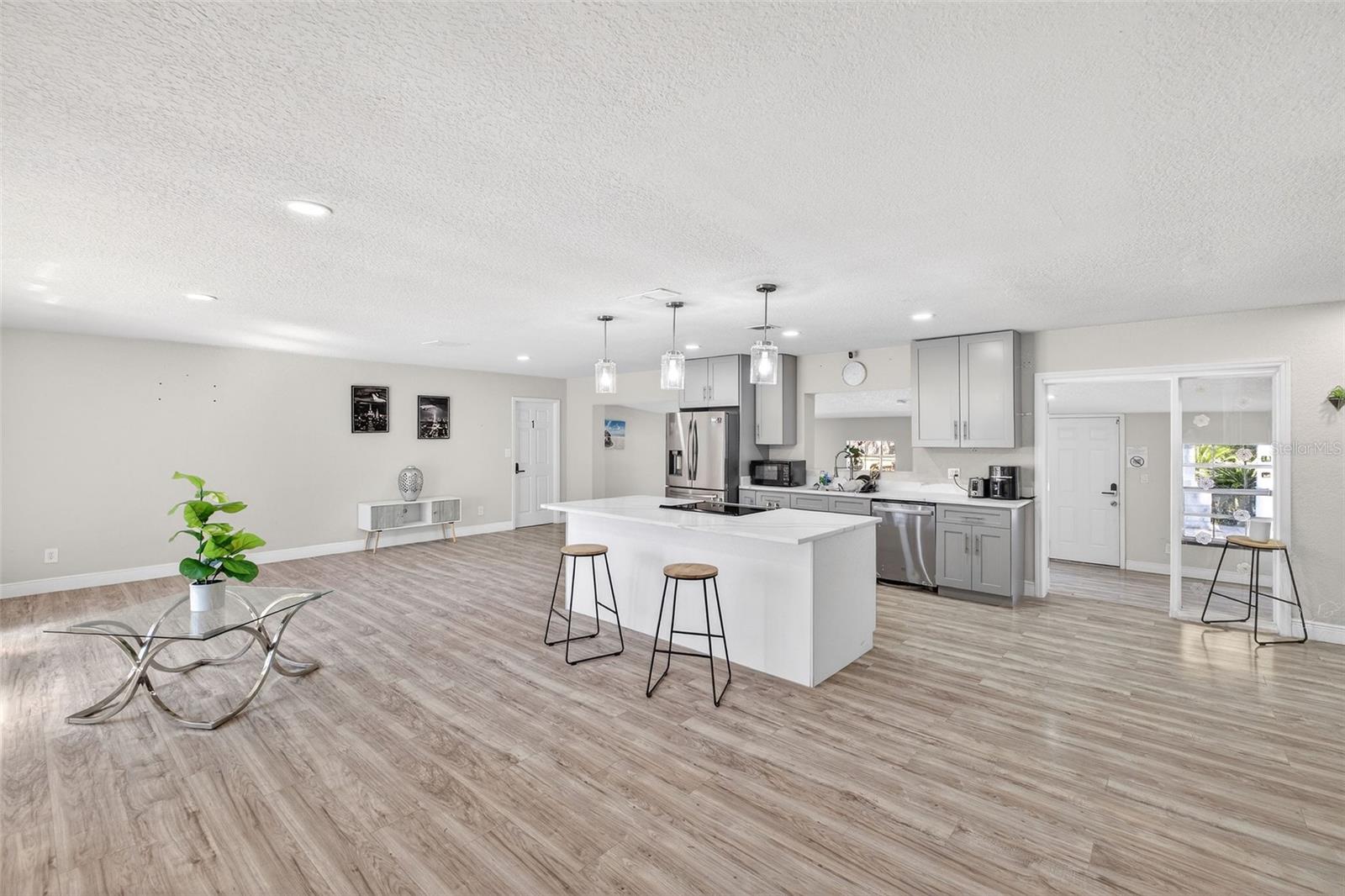 4121 WHITE HERON DRIVE