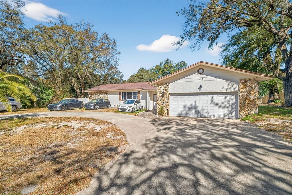 Photo of 4121 White Heron Drive, Orlando, FL 32808 (MLS # S5143266)