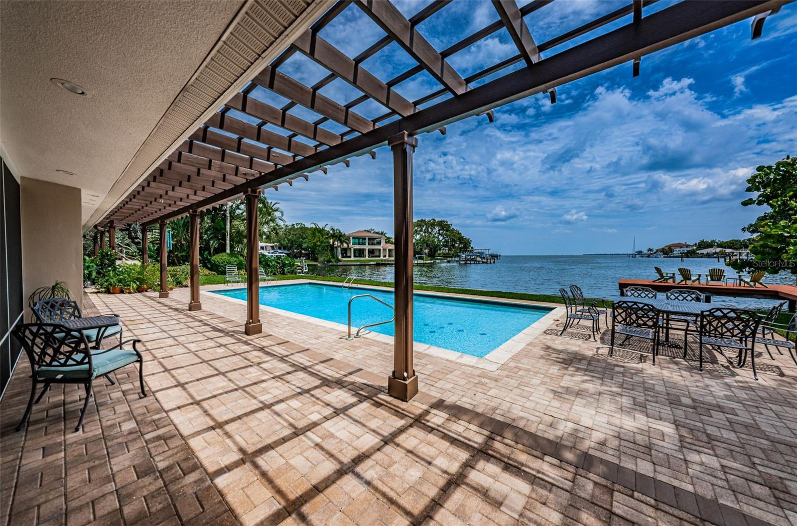 SNELL ISLE BRIGHTWATERS SEC 2 - Residential