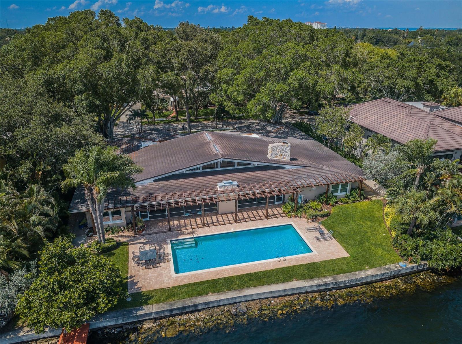 SNELL ISLE BRIGHTWATERS SEC 2 - Residential