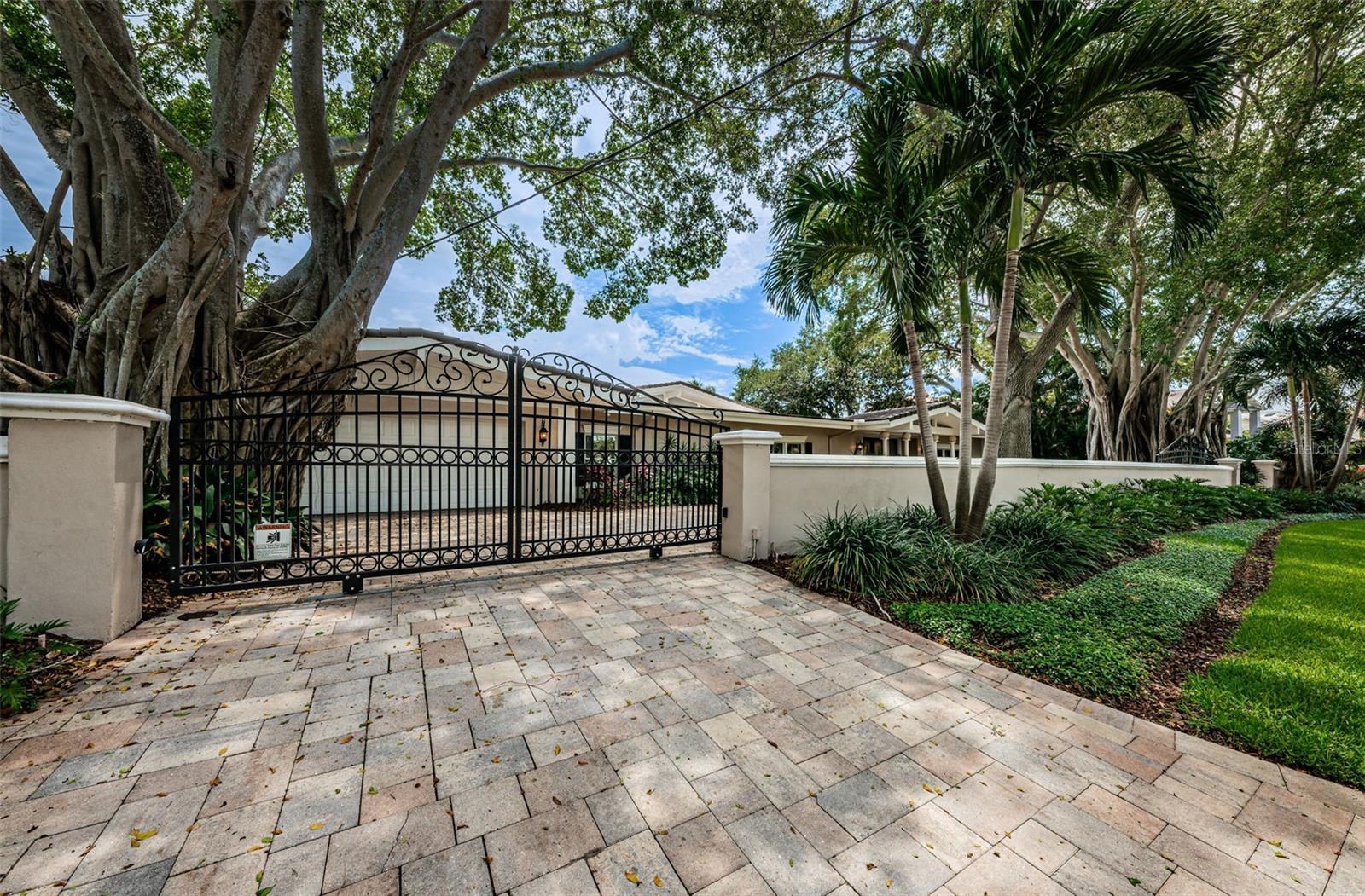 SNELL ISLE BRIGHTWATERS SEC 2 - Residential