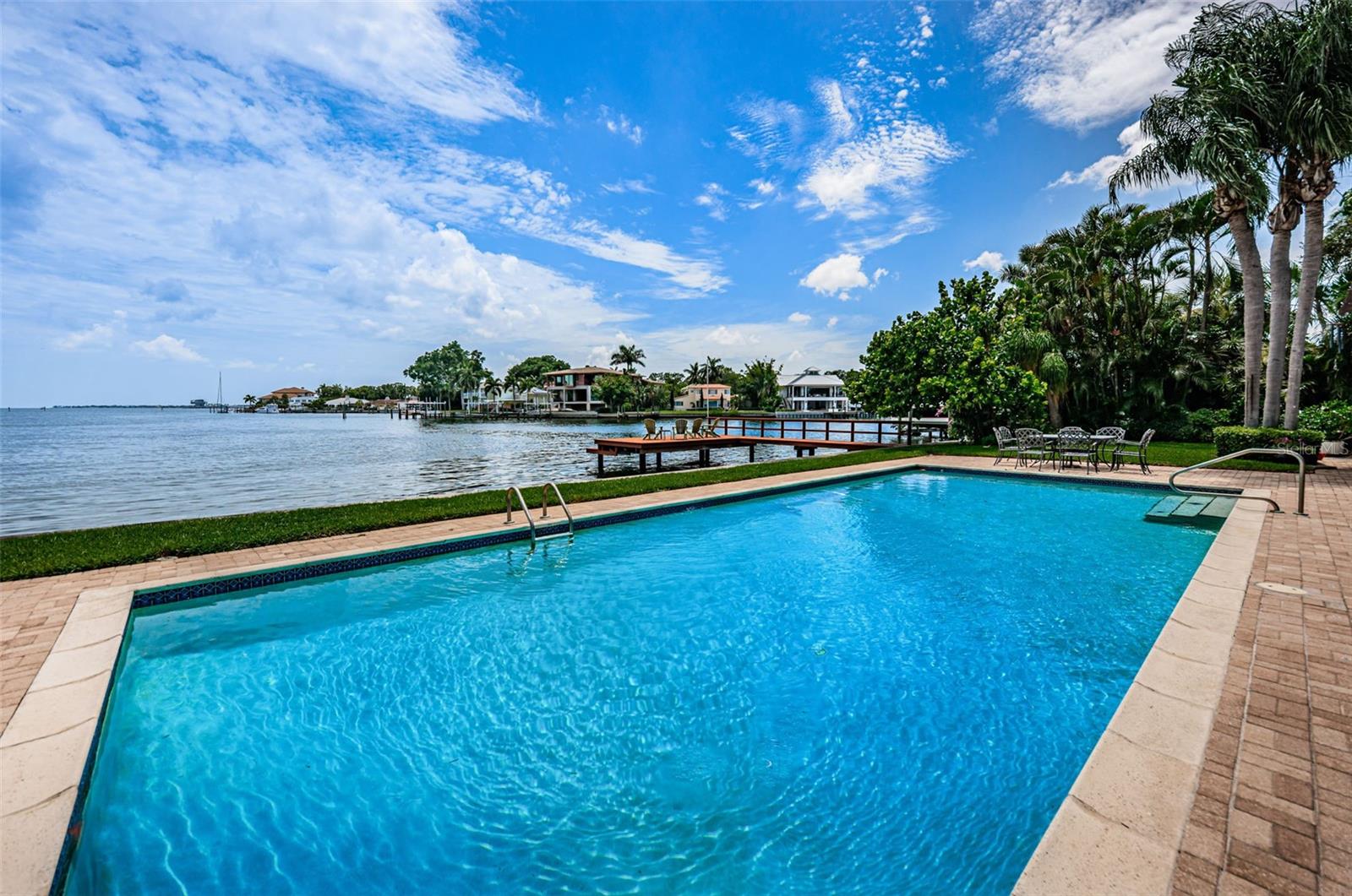 SNELL ISLE BRIGHTWATERS SEC 2 - Residential