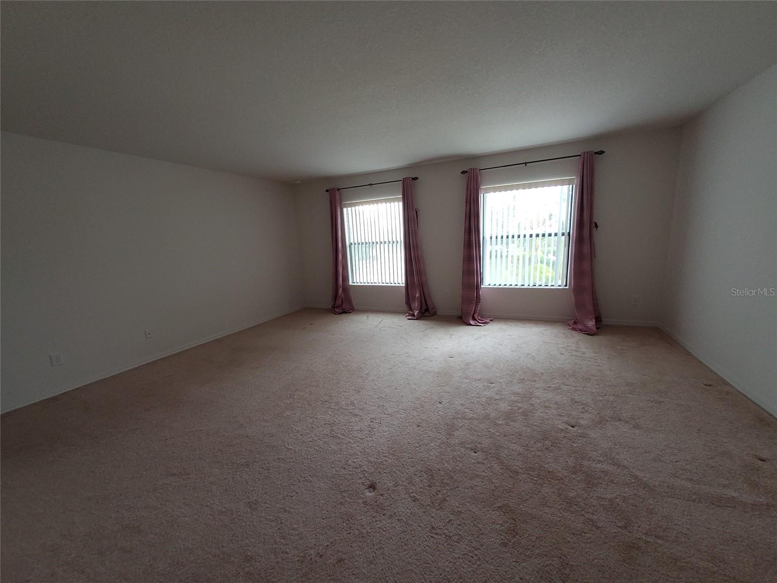 LAKE SMART ESTATES - Residential Lease