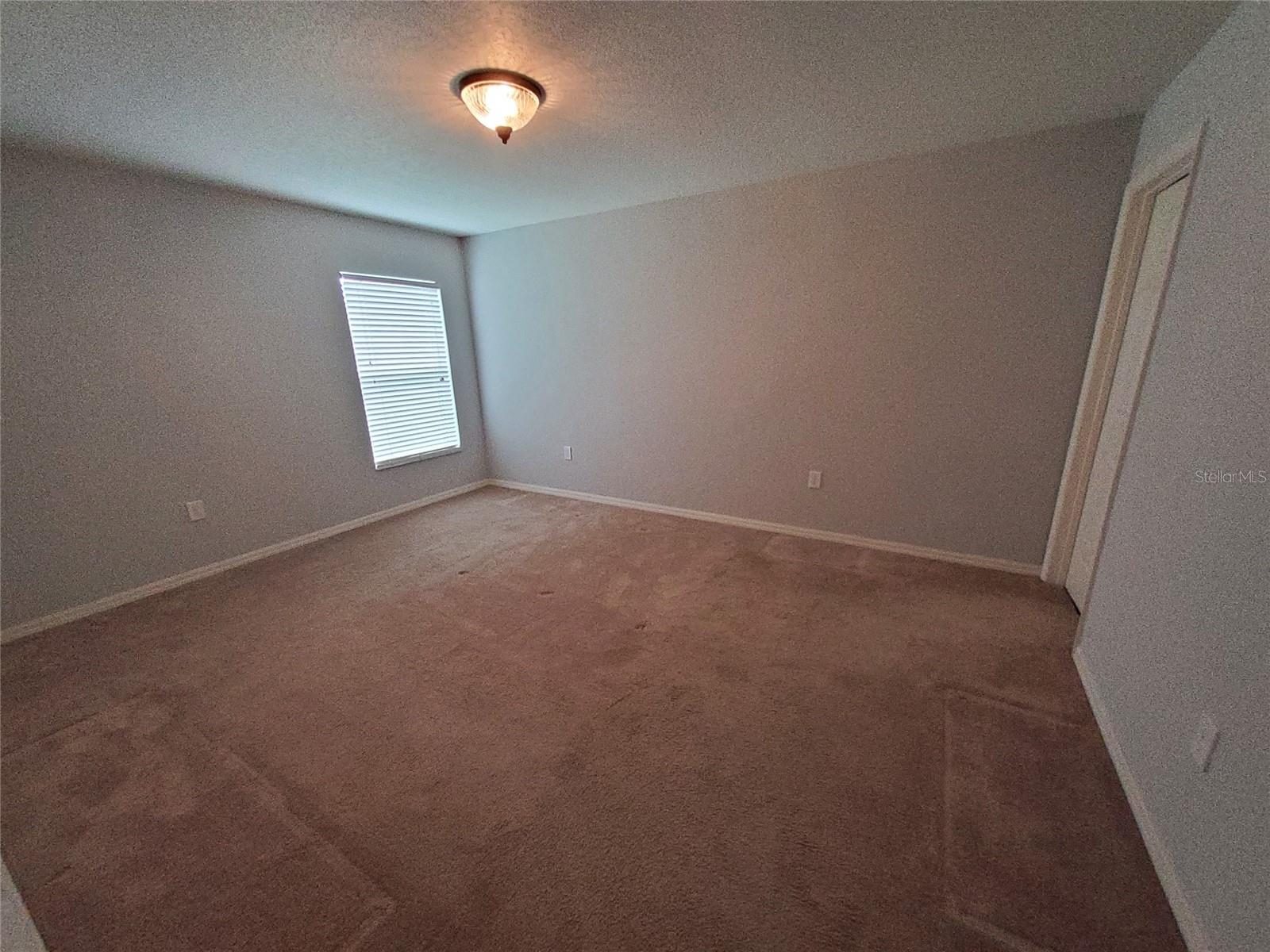 LAKE SMART ESTATES - Residential Lease