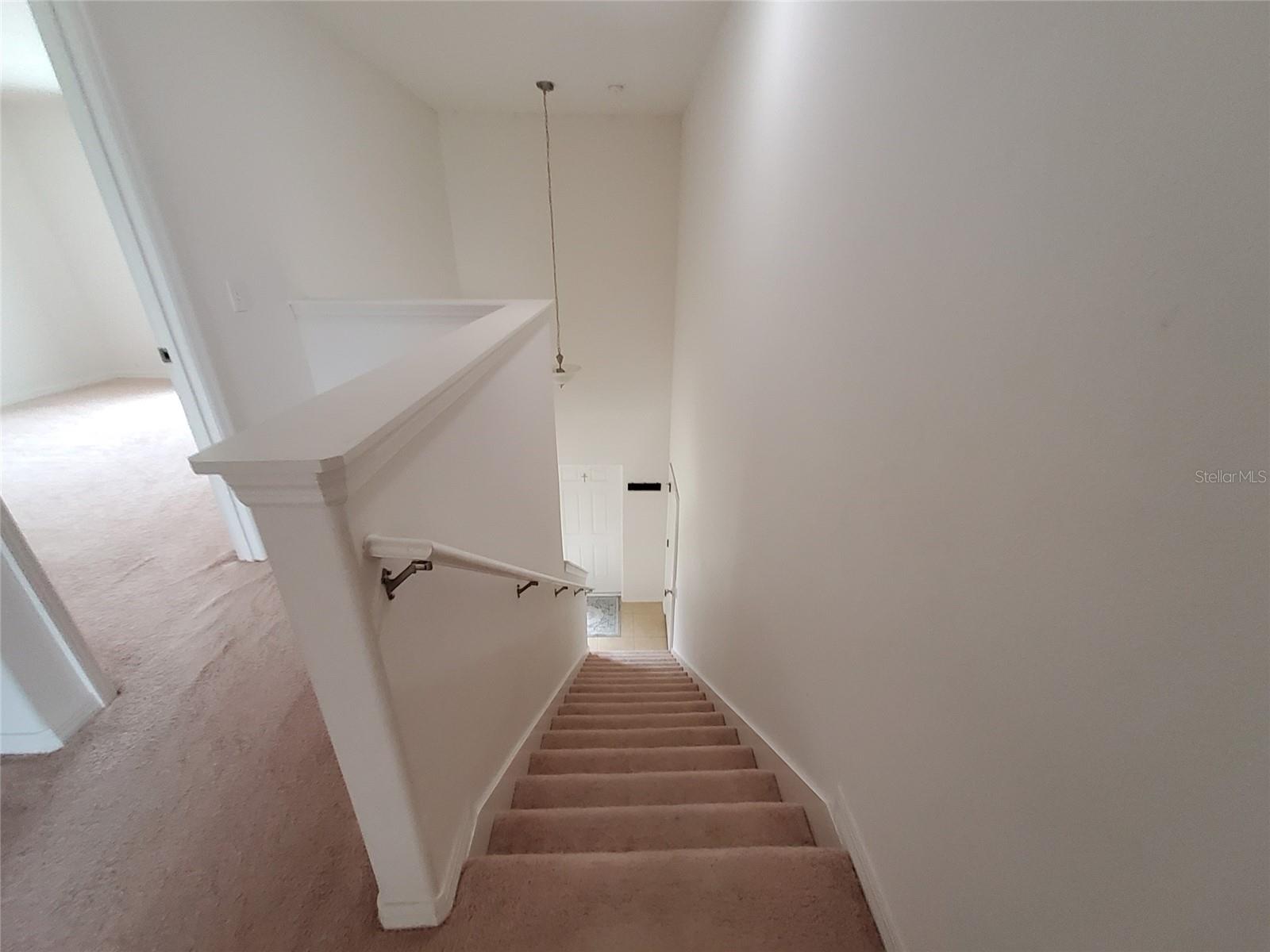 LAKE SMART ESTATES - Residential Lease