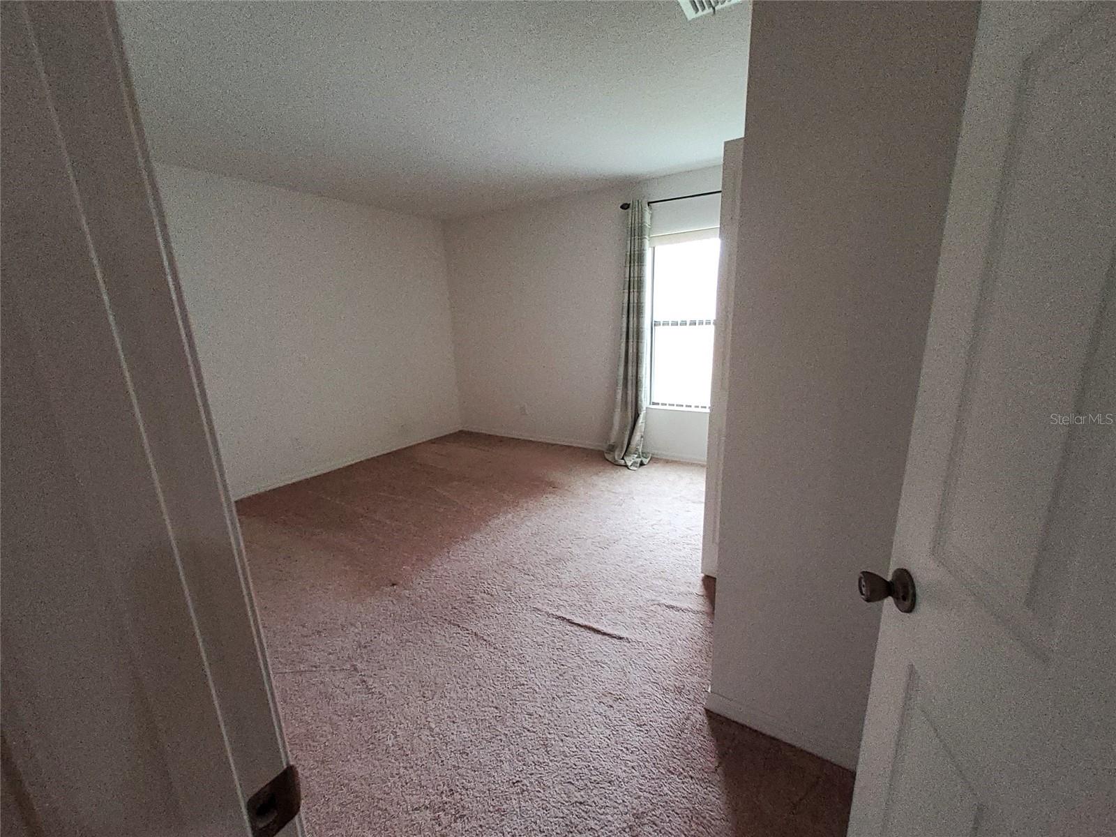 LAKE SMART ESTATES - Residential Lease