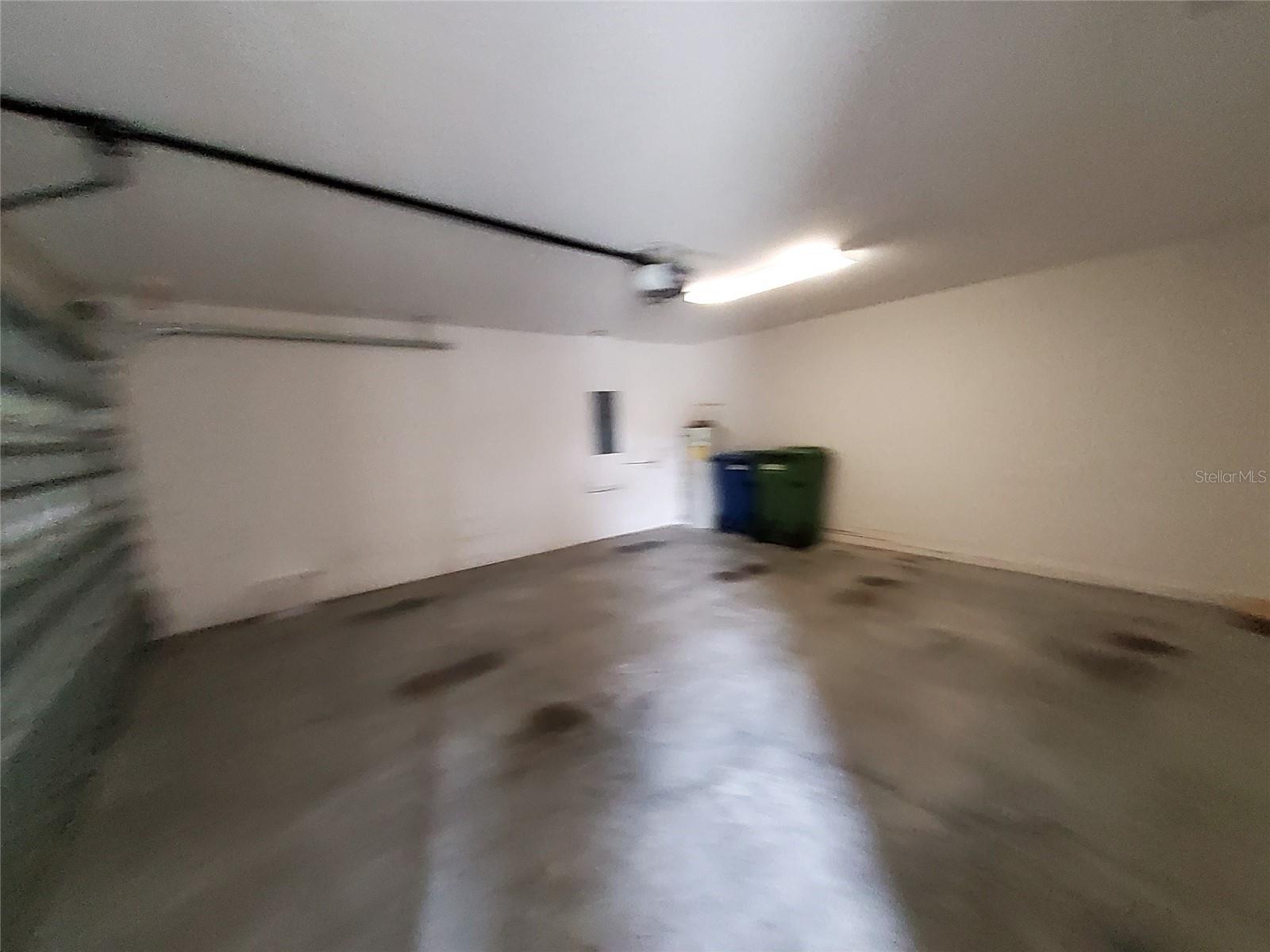 LAKE SMART ESTATES - Residential Lease