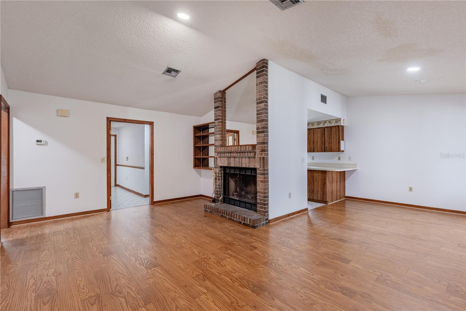 EUSTIS WILLOW CREST SUB - Residential