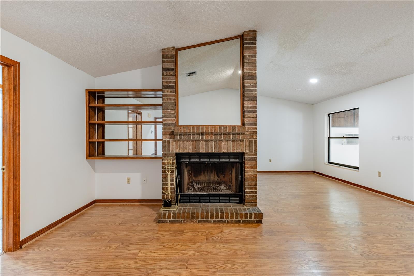 EUSTIS WILLOW CREST SUB - Residential