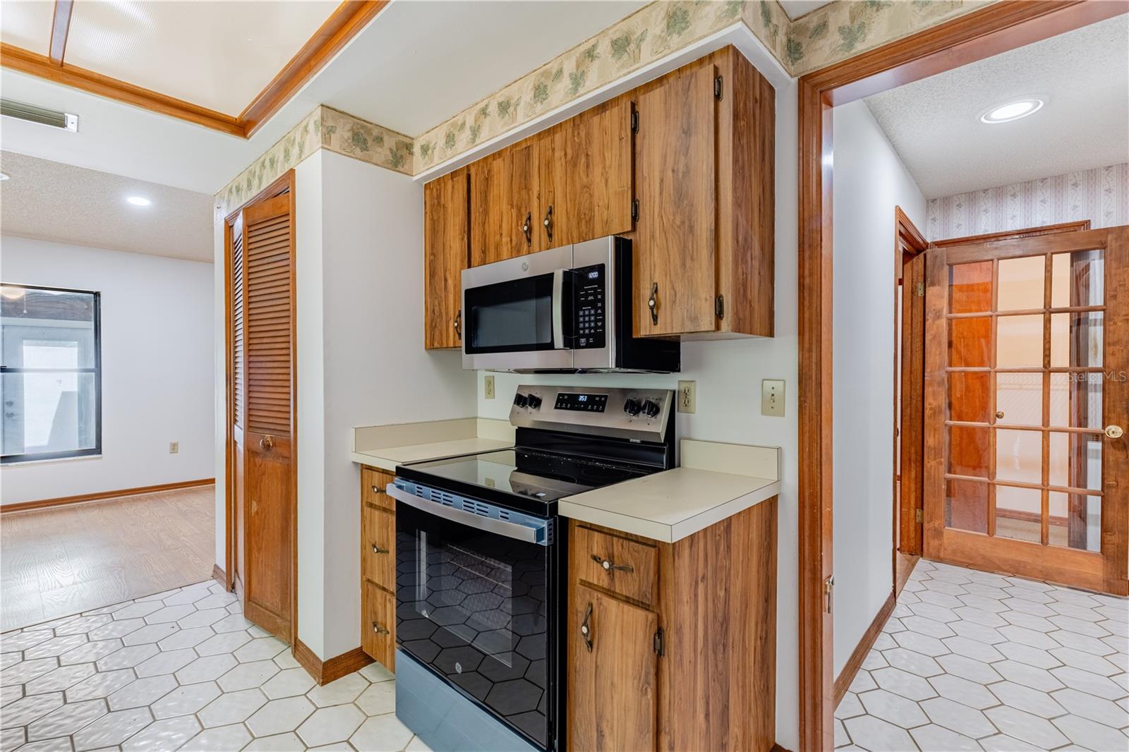 EUSTIS WILLOW CREST SUB - Residential