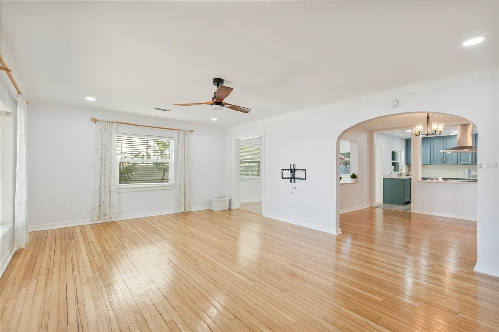 180 30TH AVENUE N