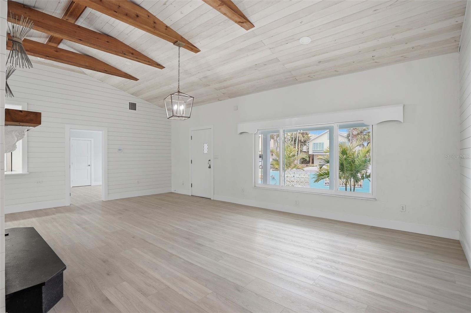 COLONIAL CORP REP - Residential