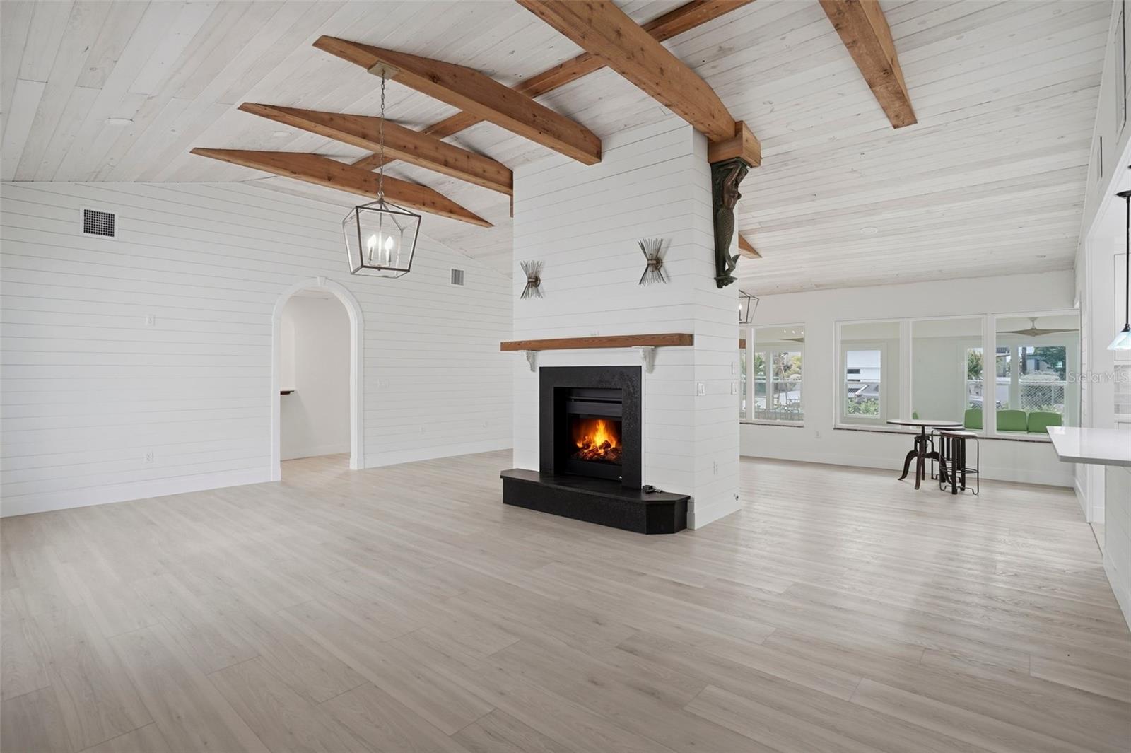 COLONIAL CORP REP - Residential