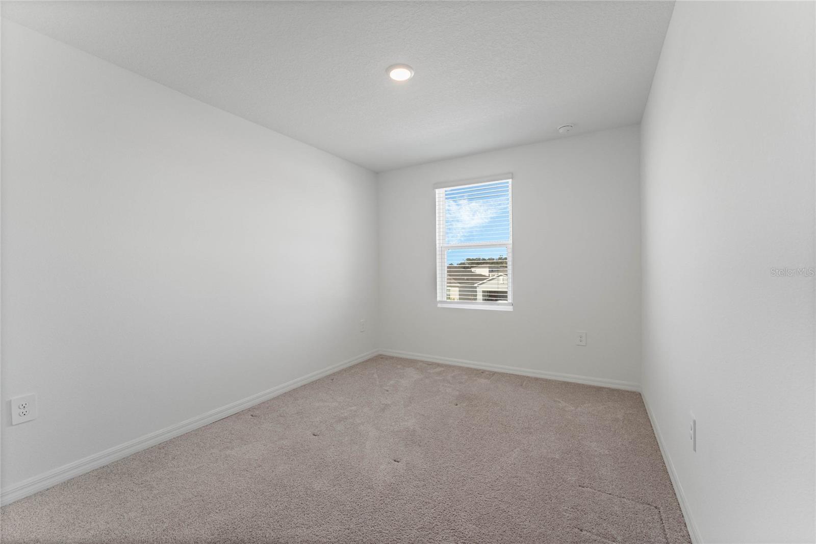 SEASONS AT BIG SKY PH 2 - Residential Lease