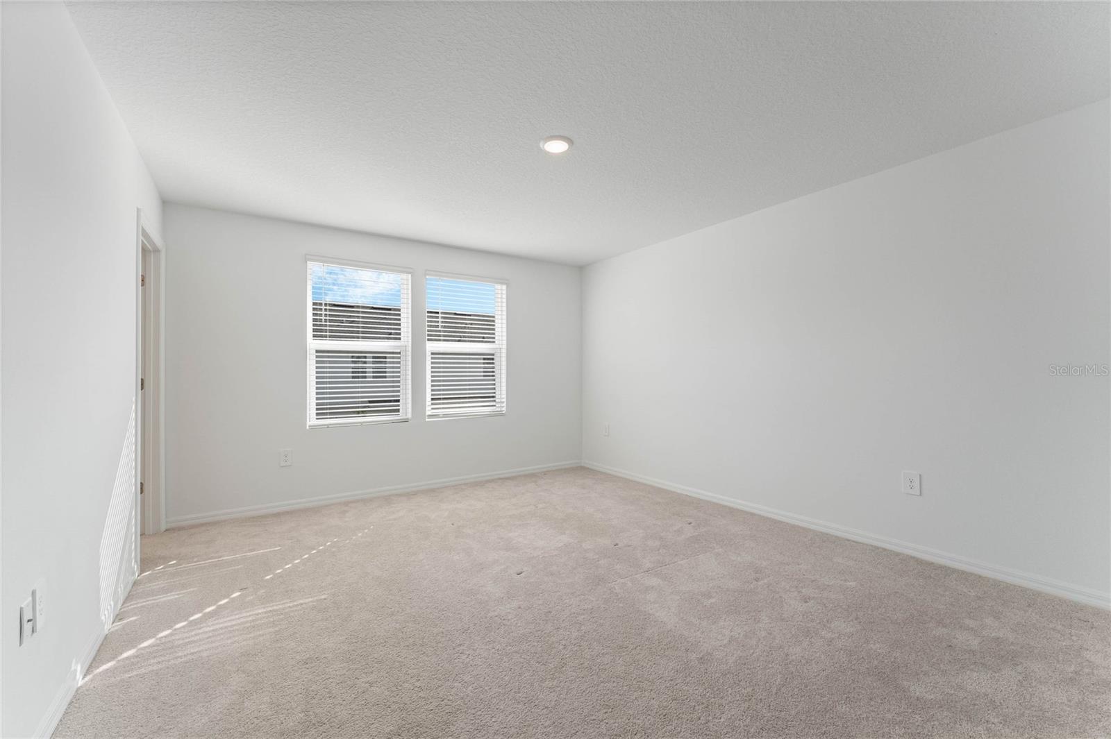 SEASONS AT BIG SKY PH 2 - Residential Lease