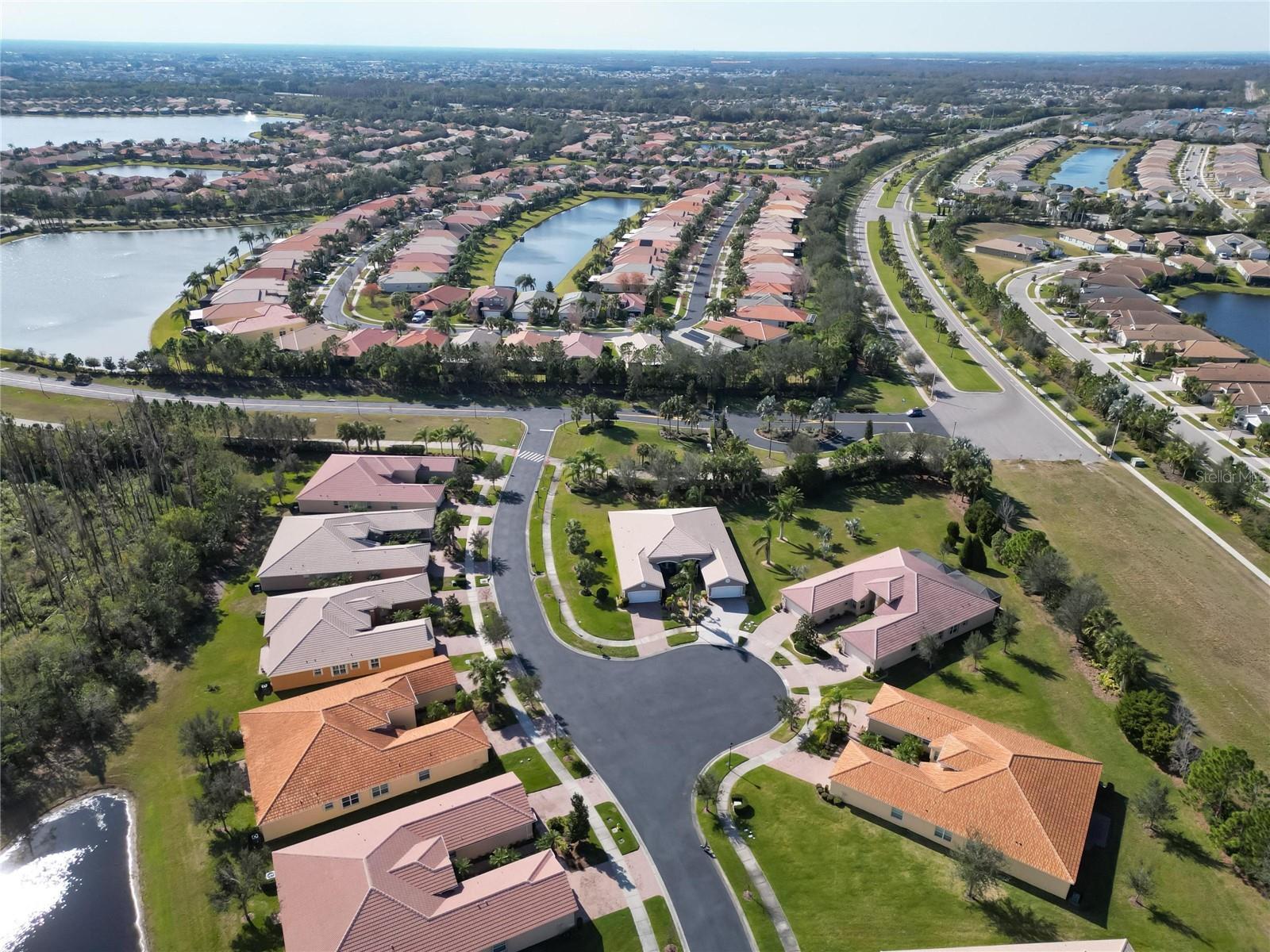 VALENCIA LAKES TR MM PH - Residential