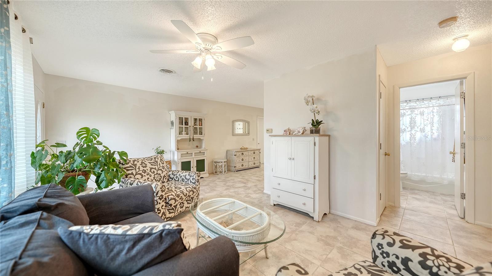 SOUTH VENICE - Residential