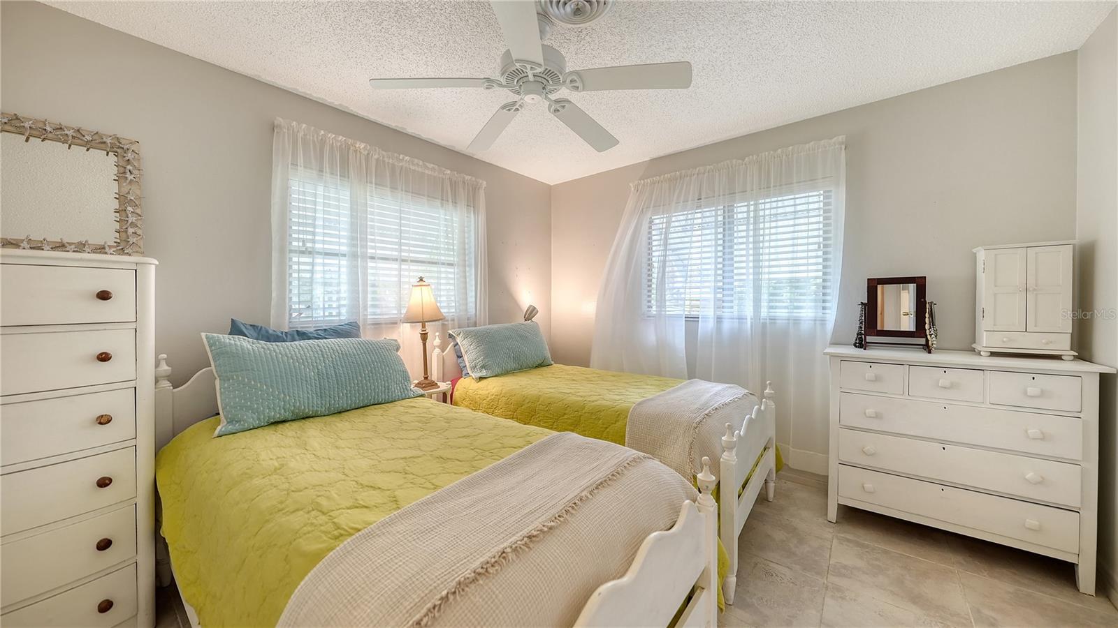 SOUTH VENICE - Residential