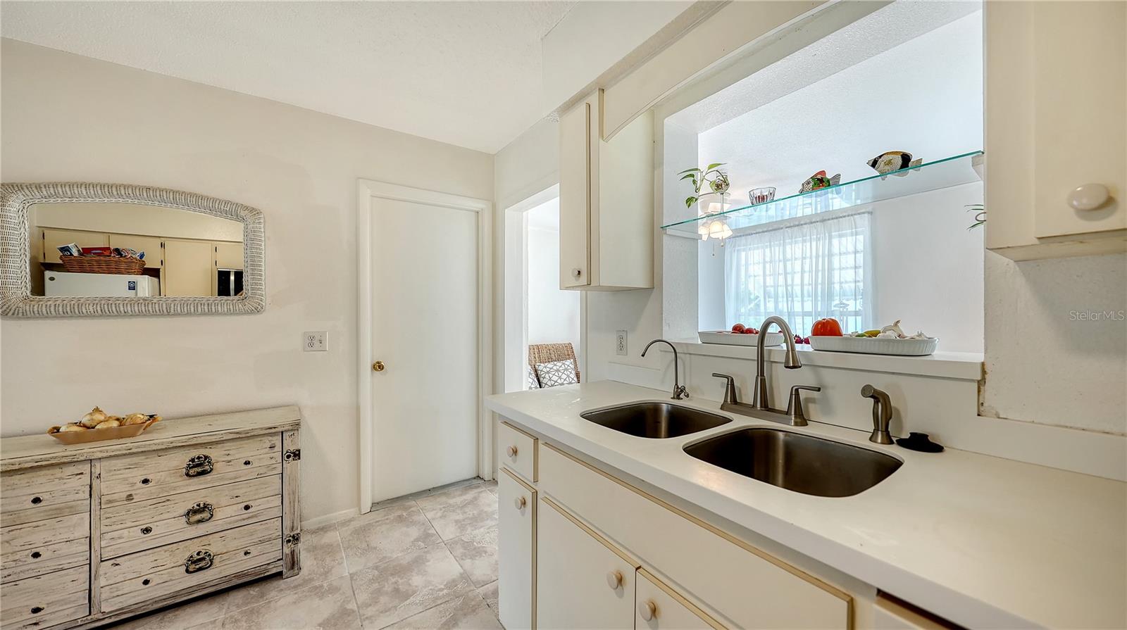 SOUTH VENICE - Residential