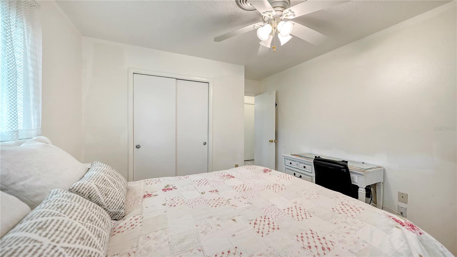 SOUTH VENICE - Residential