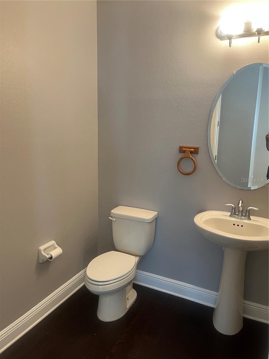 AVALON TOWN CENTER PH 2B - Residential Lease