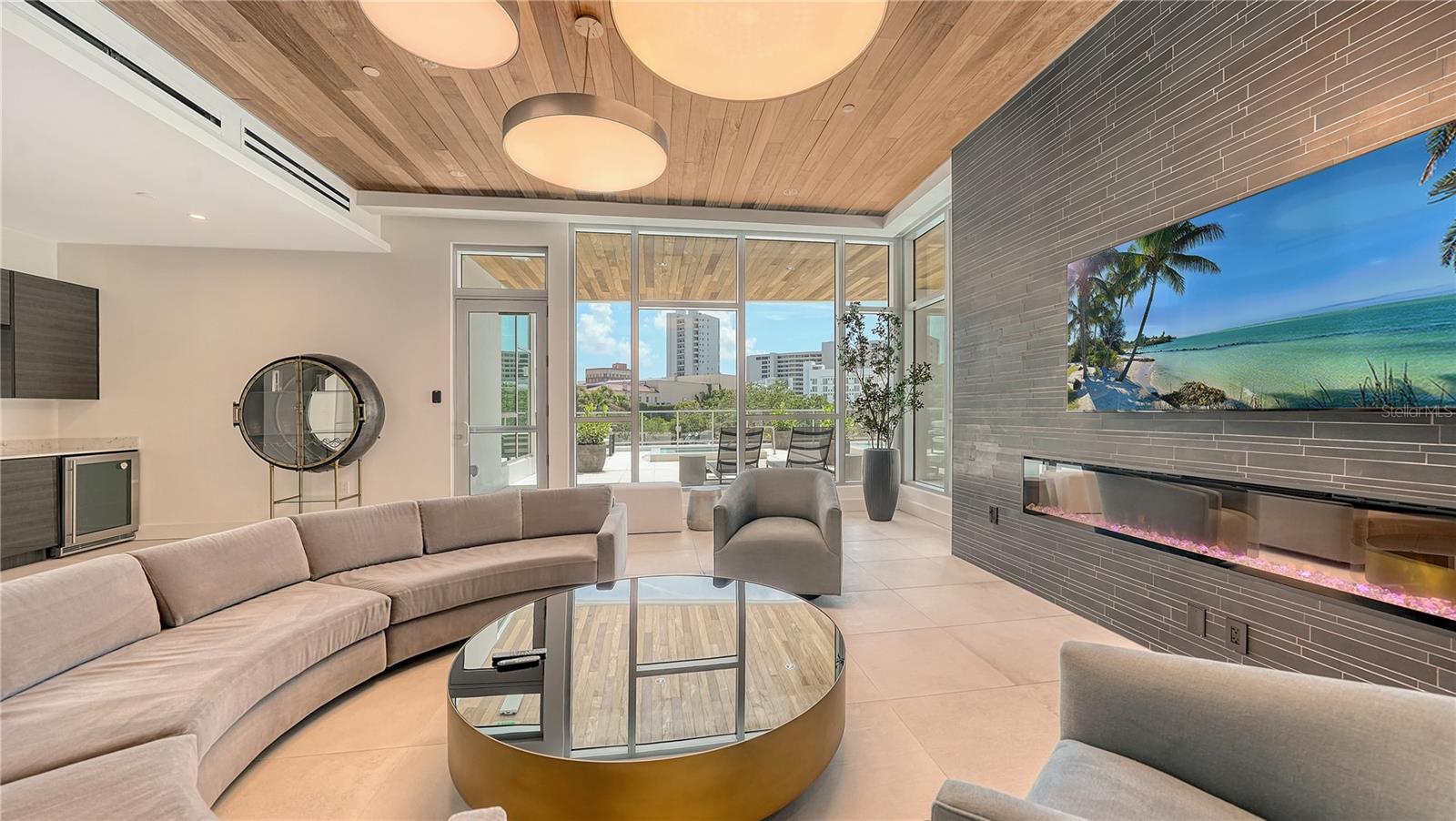 THE COLLECTION CONDOMINIUM - Residential