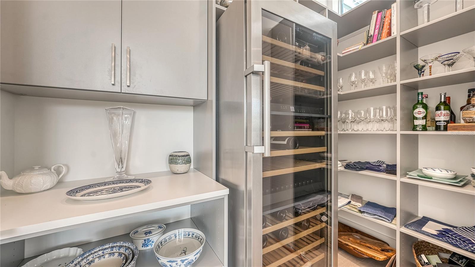 THE COLLECTION CONDOMINIUM - Residential