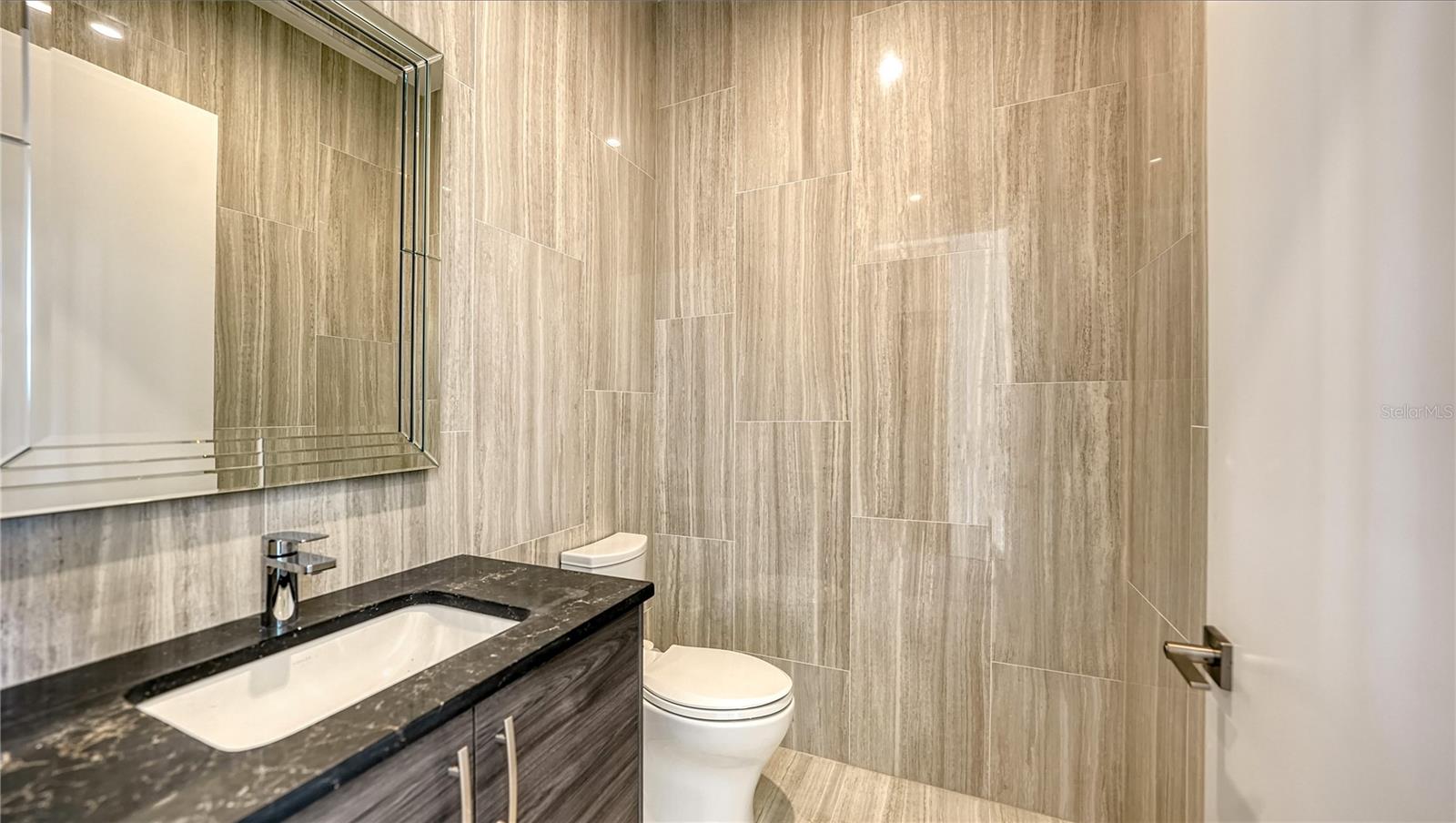 THE COLLECTION CONDOMINIUM - Residential