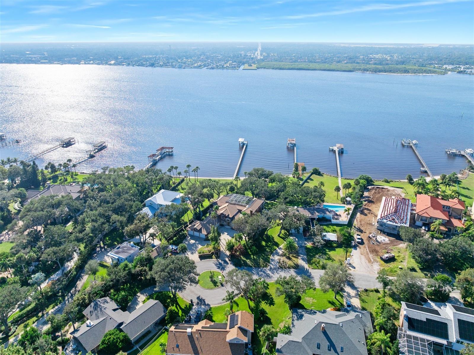 ROBBINS - Residential