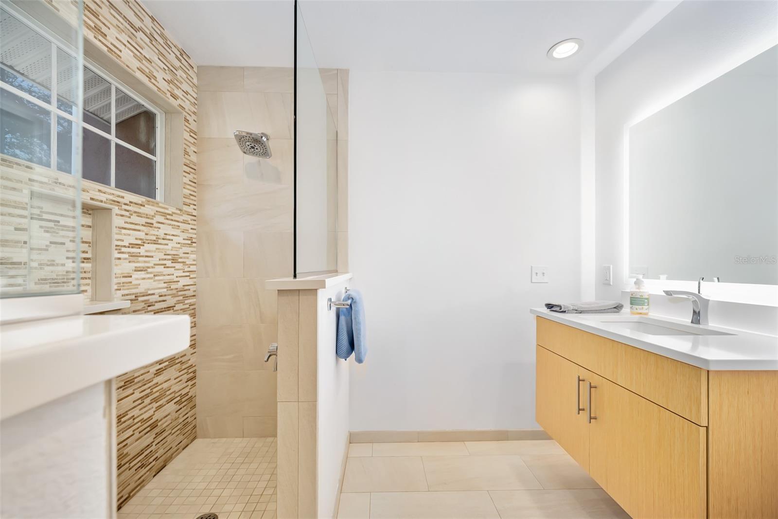 ROBBINS - Residential