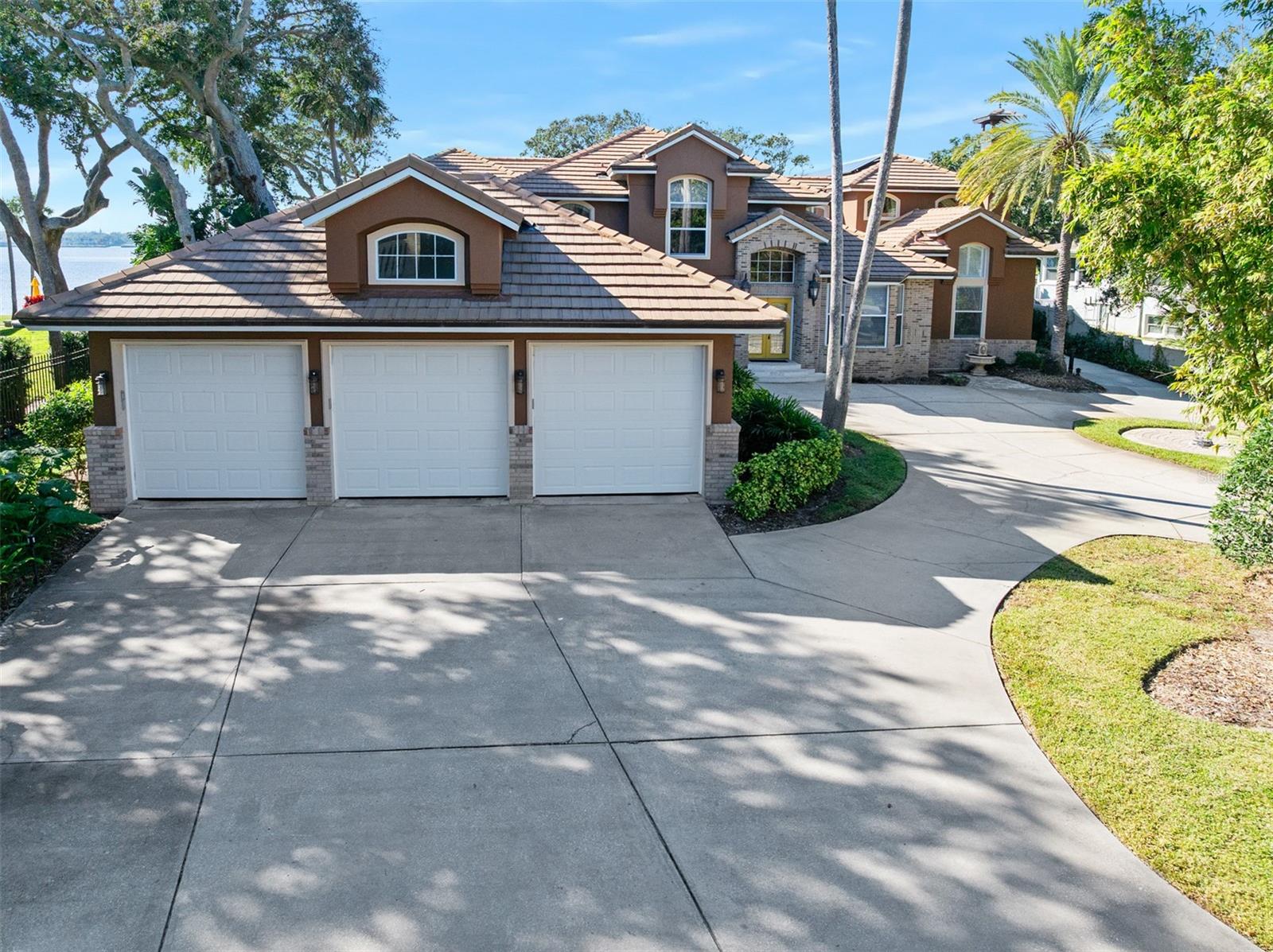 ROBBINS - Residential