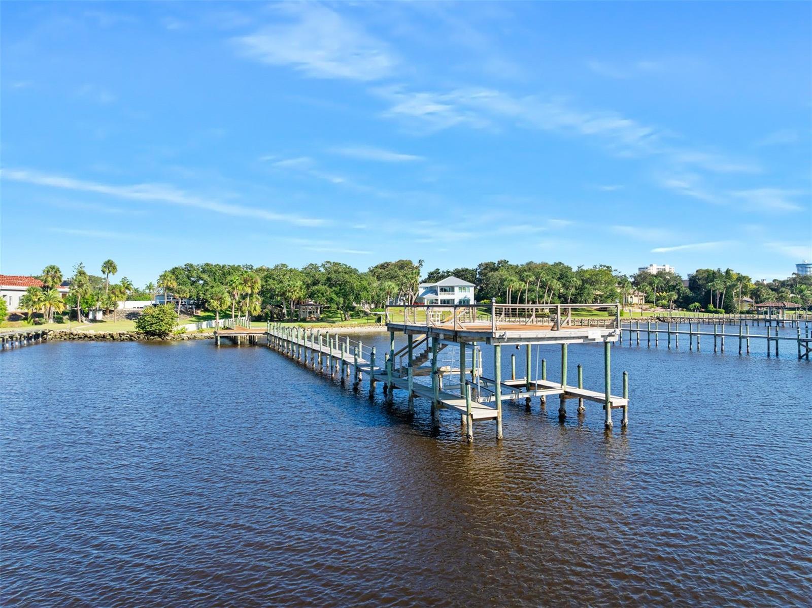 ROBBINS - Residential