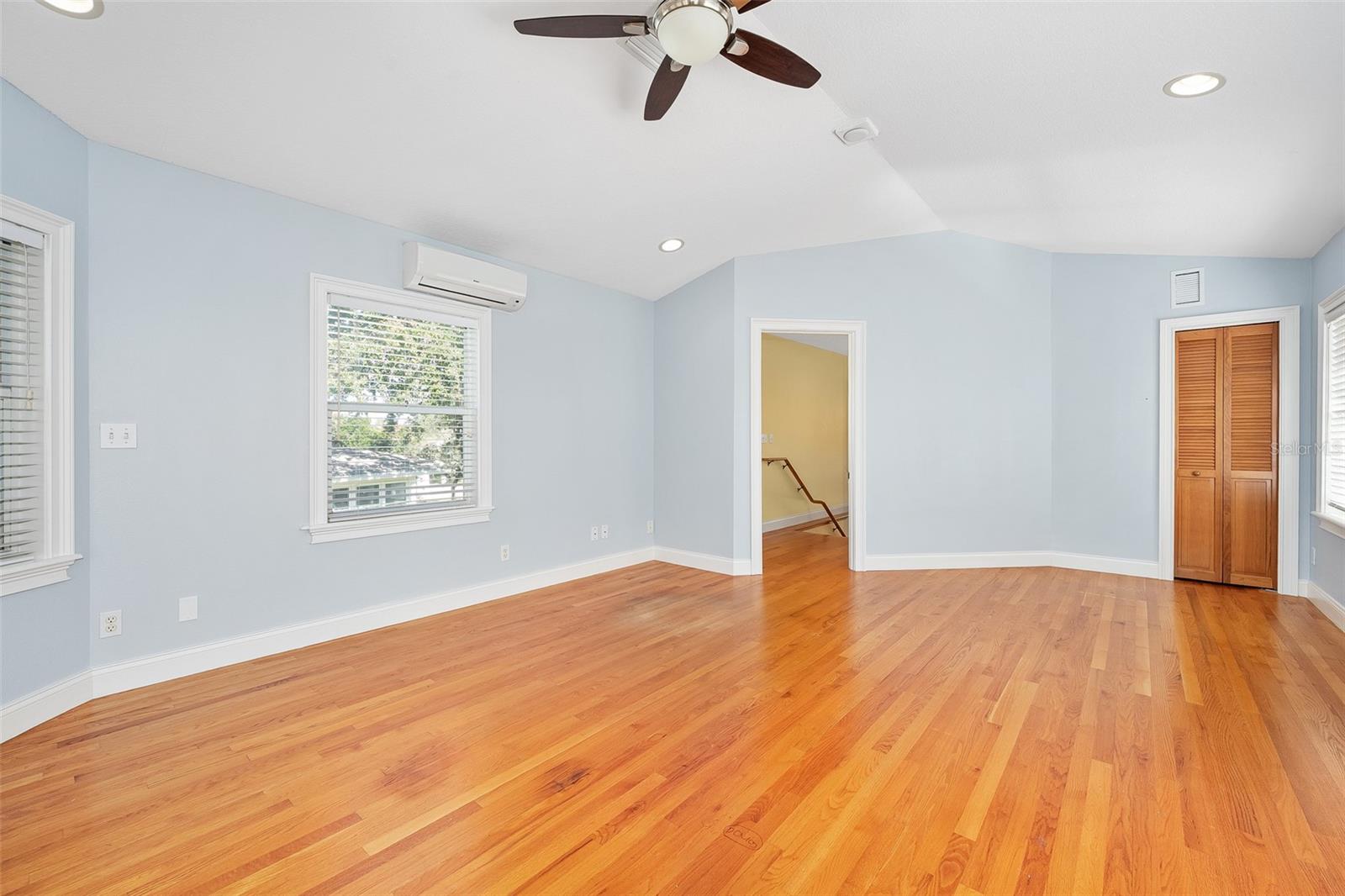 ROBBINS - Residential