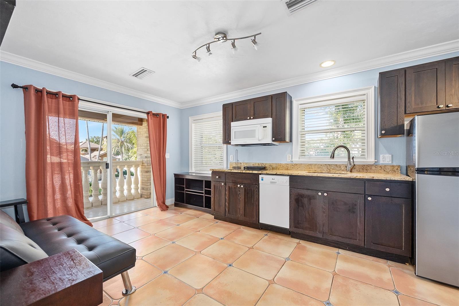 ROBBINS - Residential