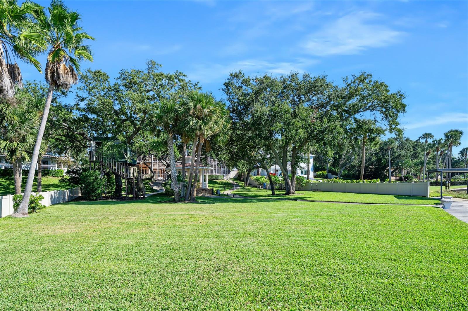 ROBBINS - Residential