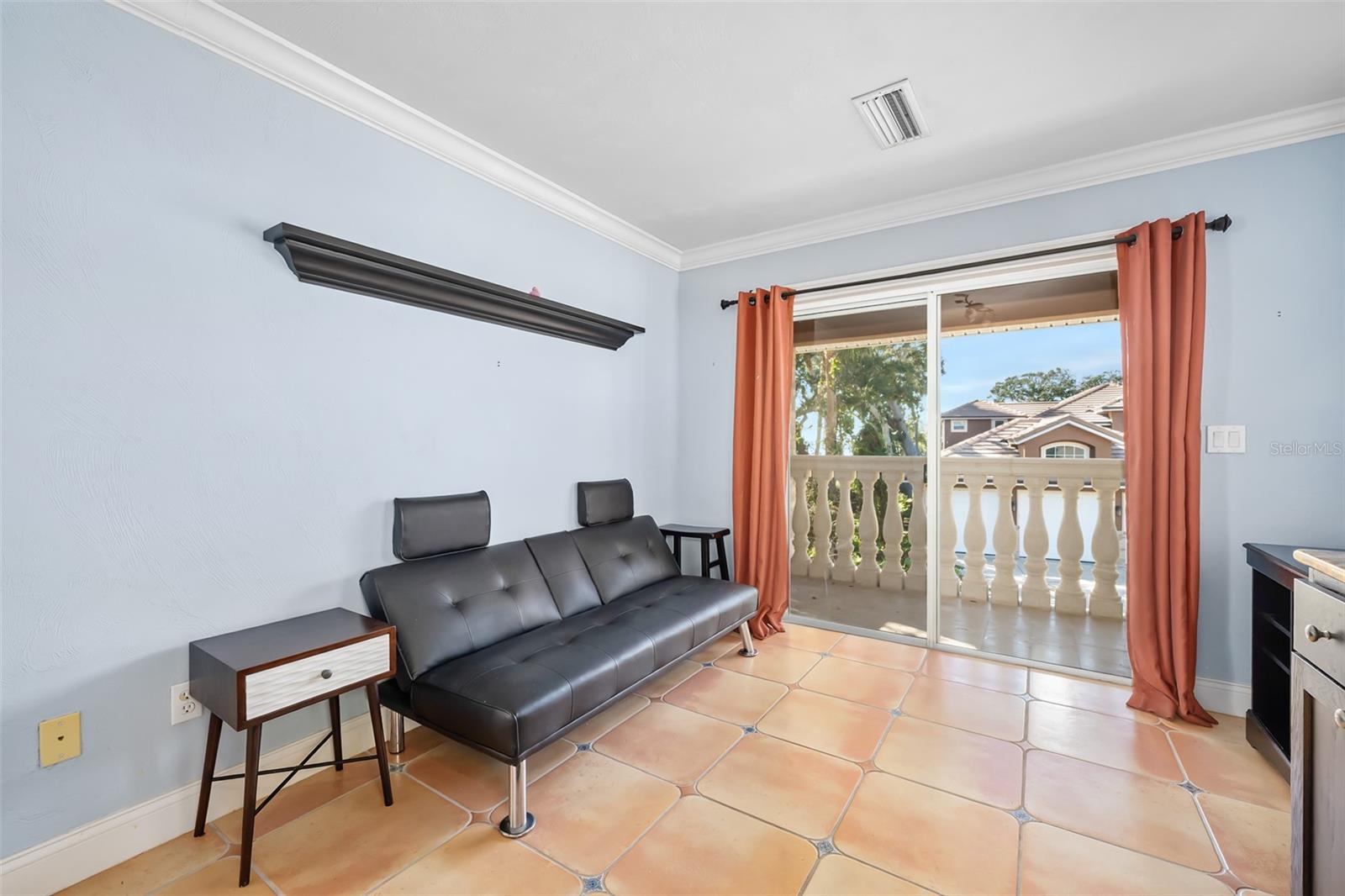 ROBBINS - Residential