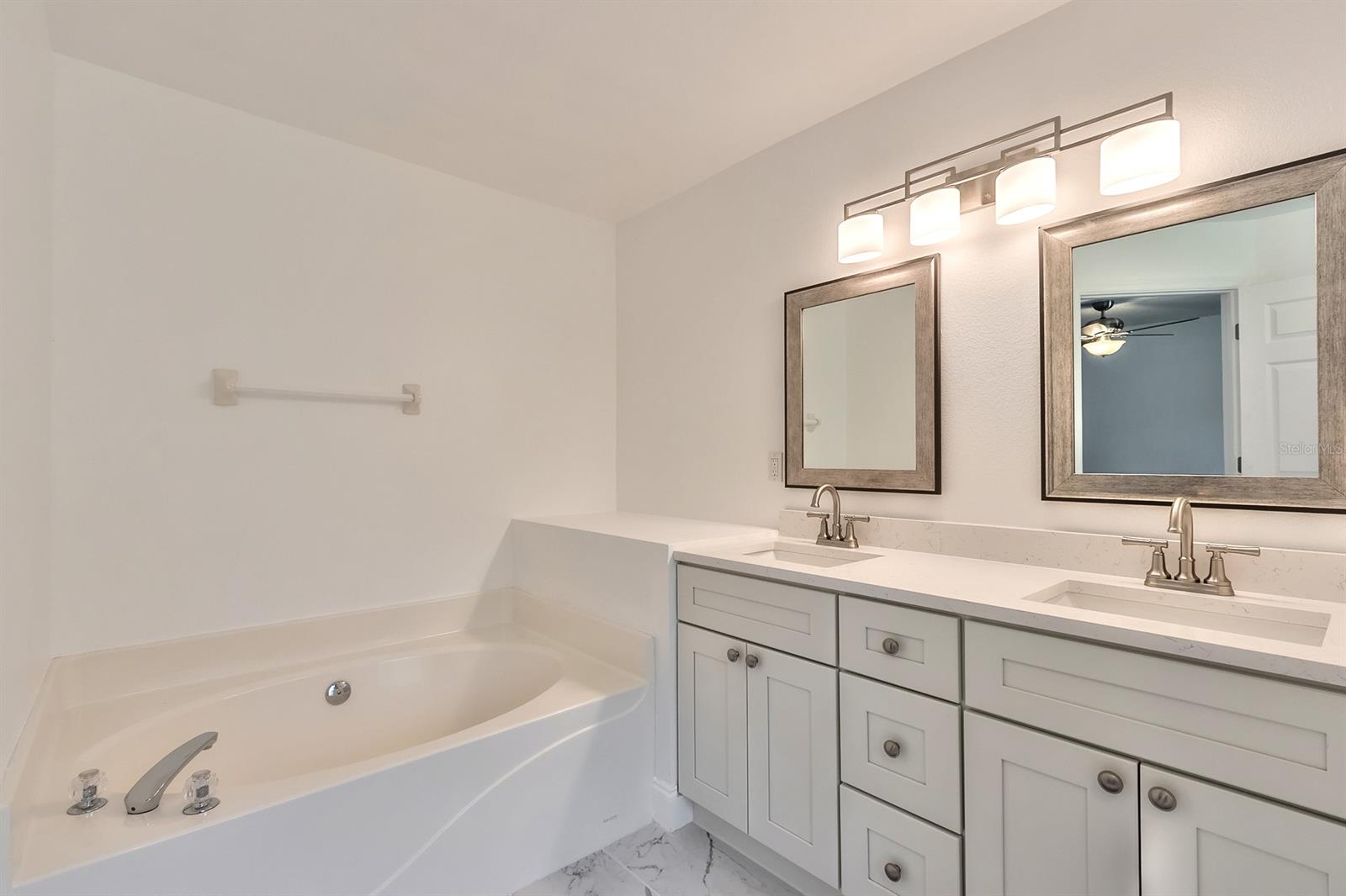 Aqua Golf - Residential