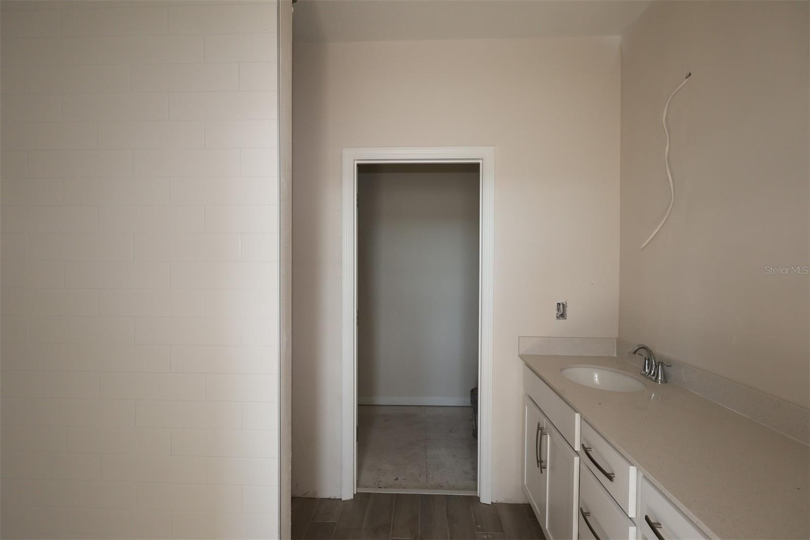 CENTER LAKE ON THE PARK - Residential