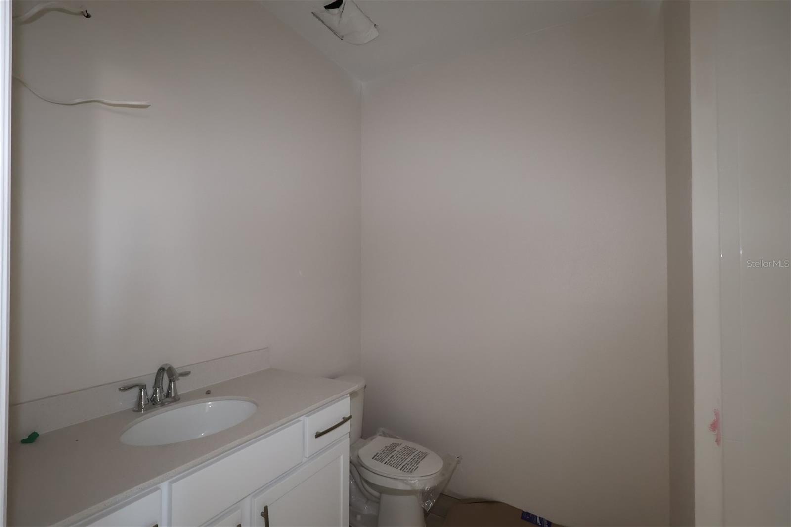 CENTER LAKE ON THE PARK - Residential