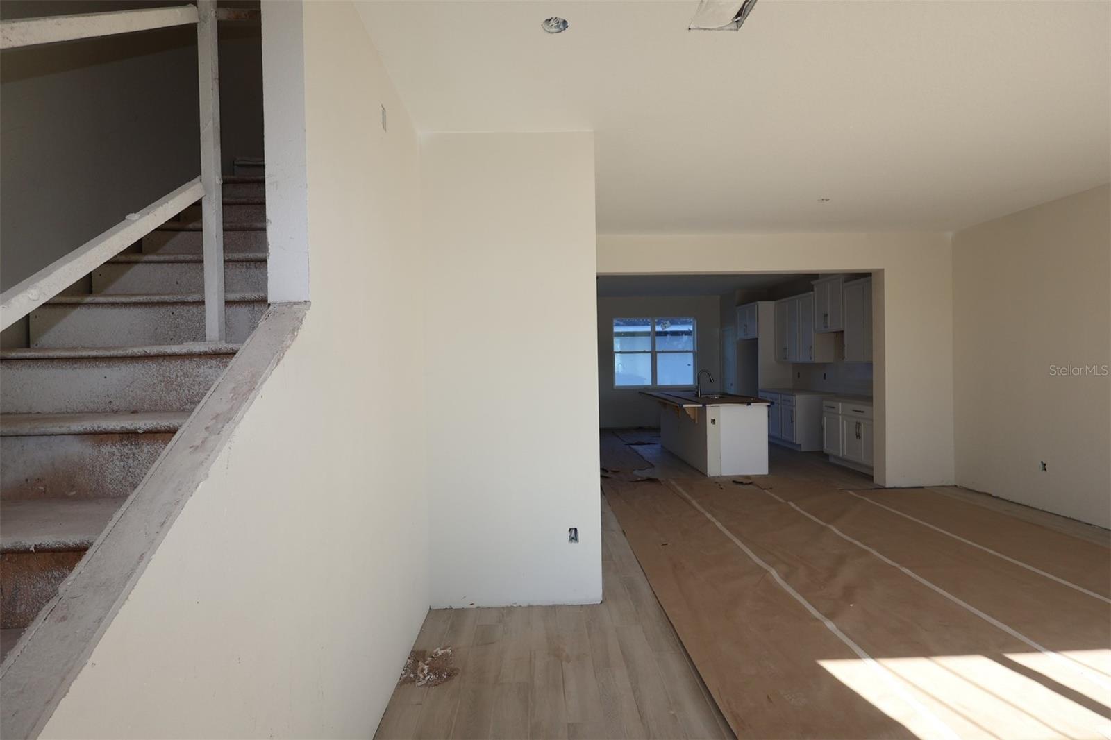 CENTER LAKE ON THE PARK - Residential