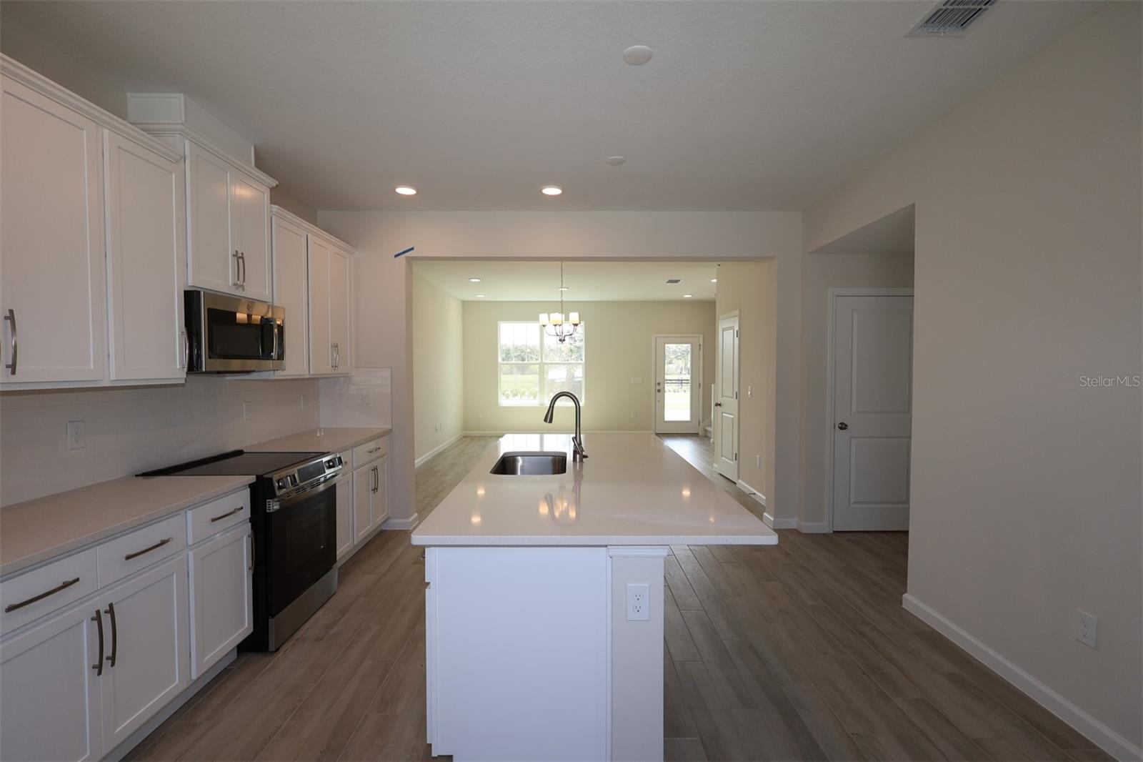 5204 CENTER LAKE RANCH BOULEVARD