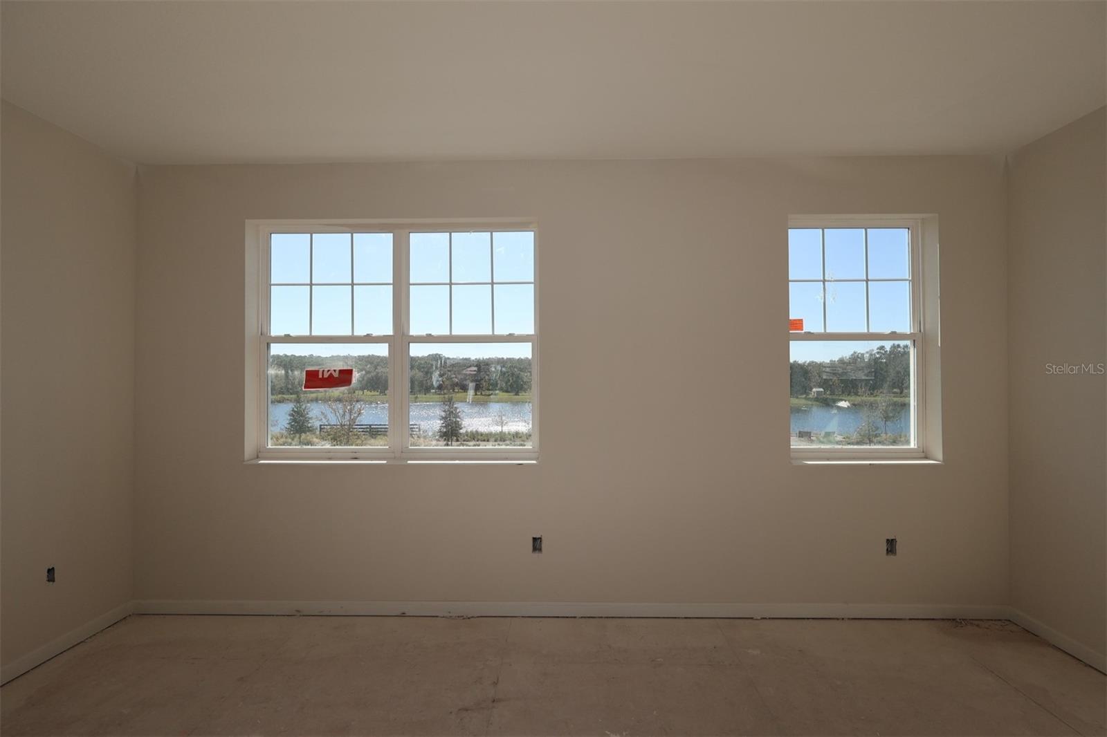 CENTER LAKE ON THE PARK - Residential