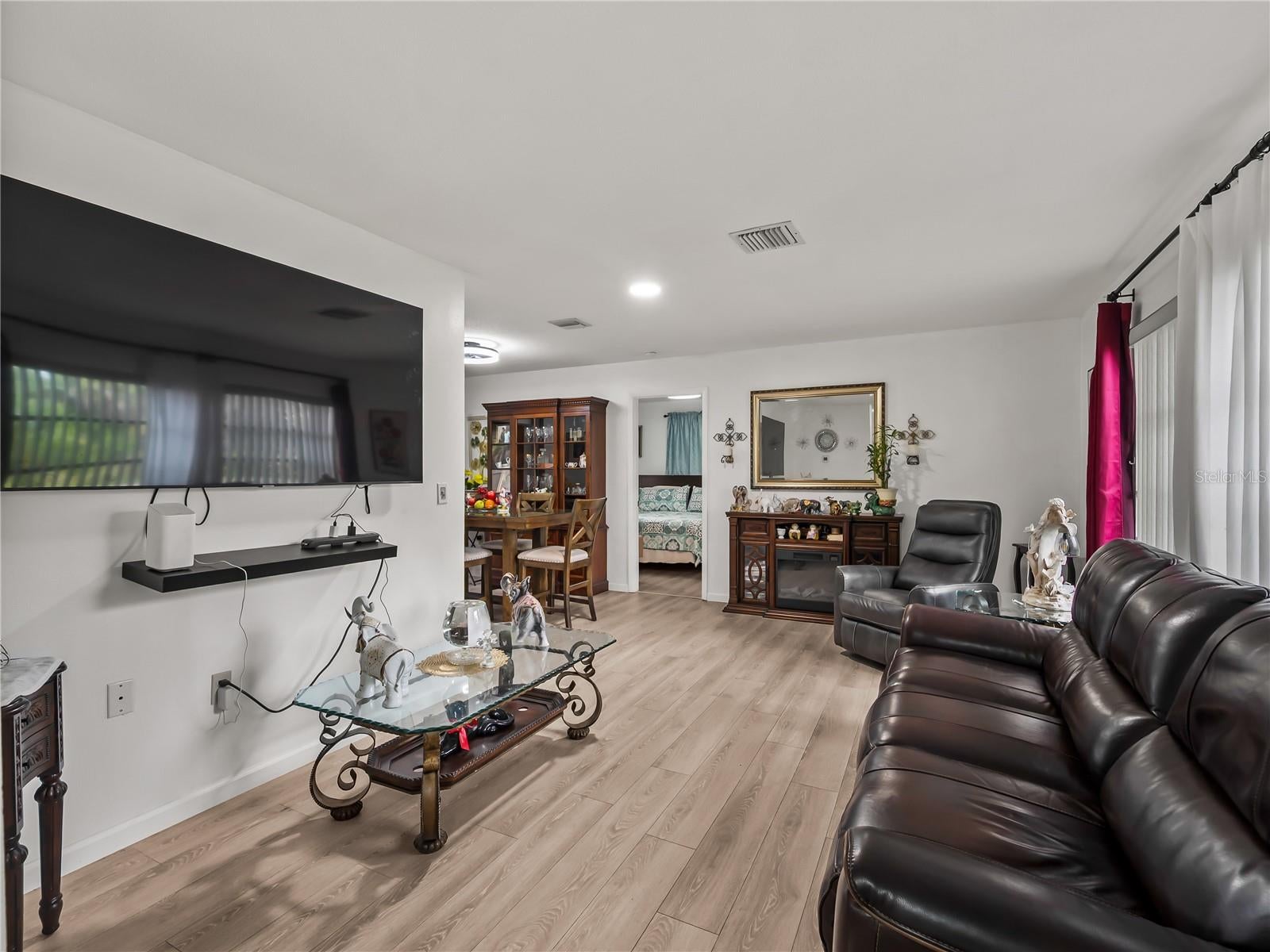 20307 SILENT AVENUE
