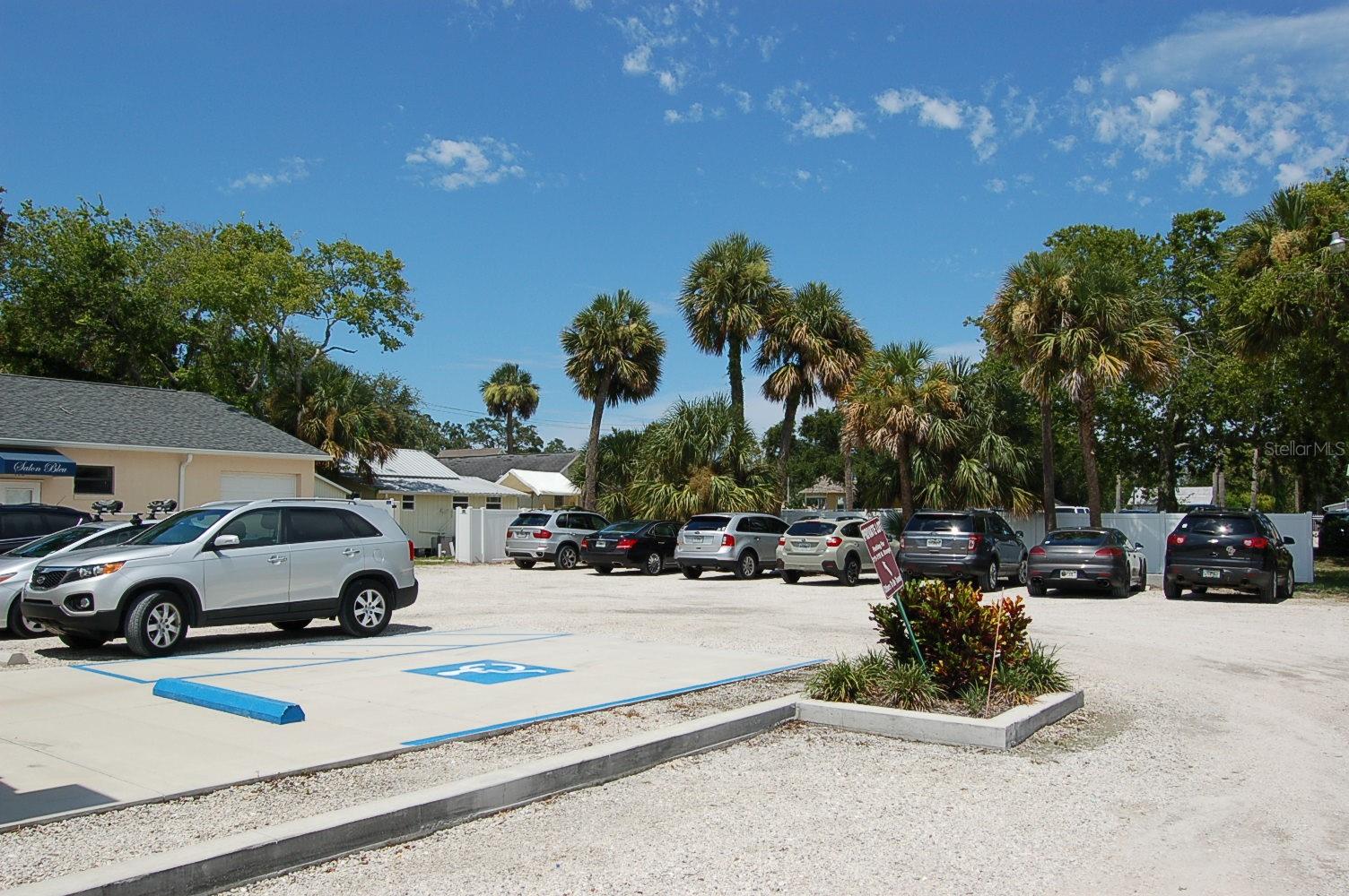 Lowds V New Smyrna - Commercial Lease