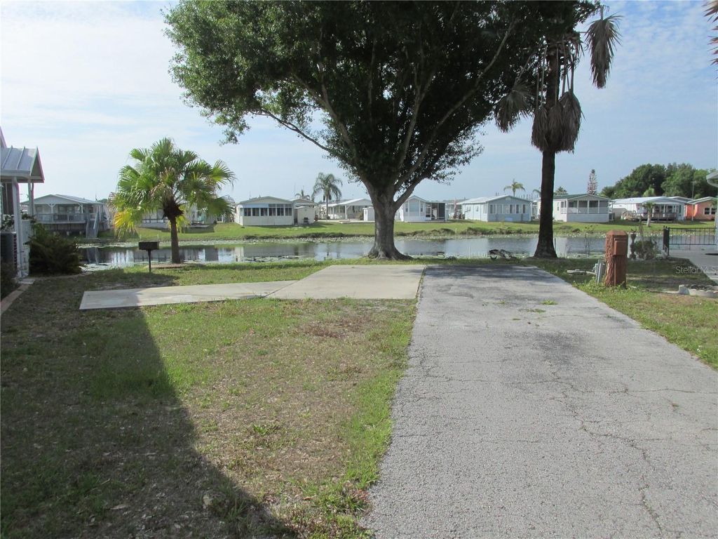 Photo of 15 Red Quill Circle, Lake Wales, FL 33898 (MLS # K4903495)