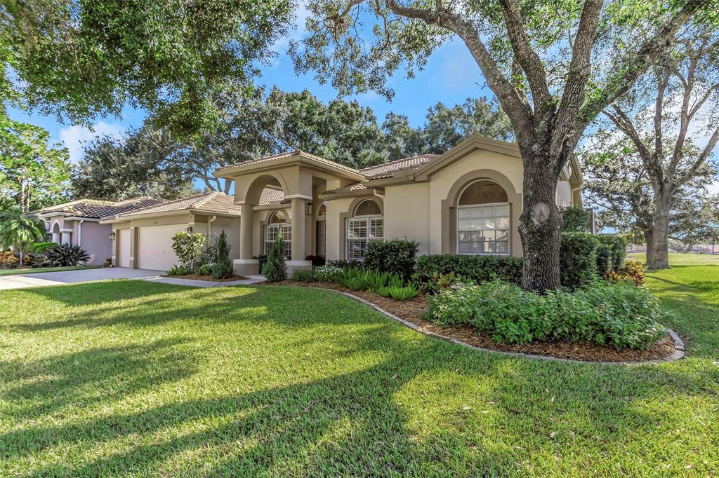 Photo of 1115 Kings Way Lane, Tarpon Springs, FL 34688 (MLS # TB8429567)
