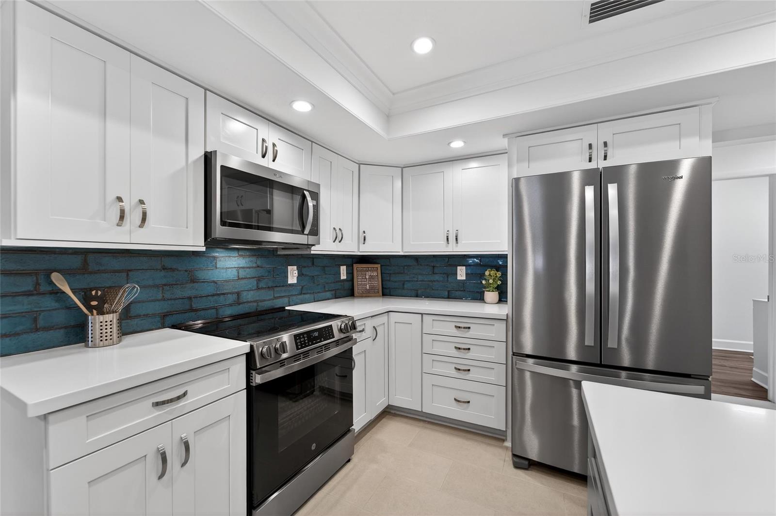 CLUBHOUSE ESTATES OF COUNTRYSIDE - Residential